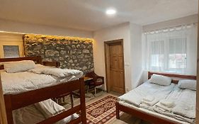 Riverside Guesthouse & Sauna