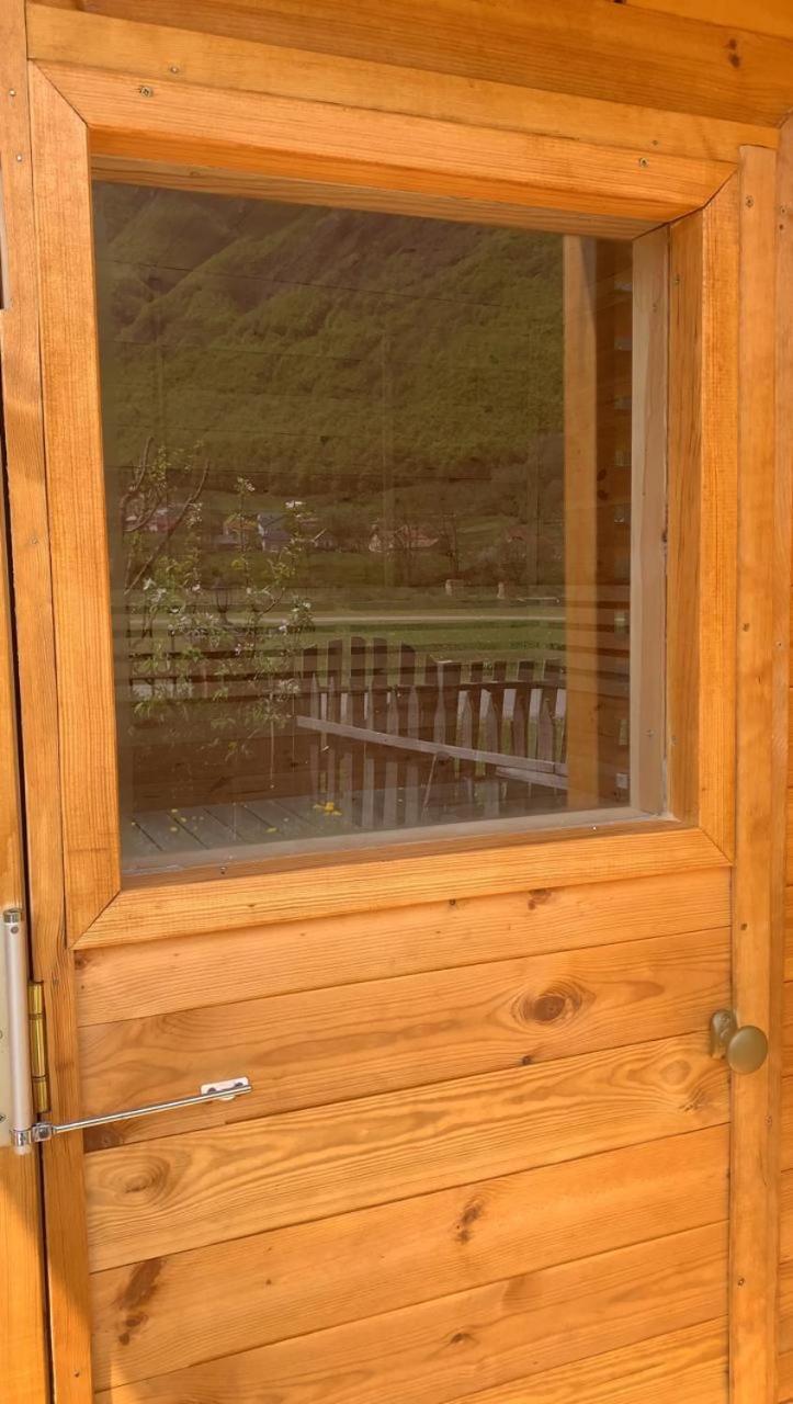 Riverside Guesthouse & Sauna Vuthaj Exterior foto